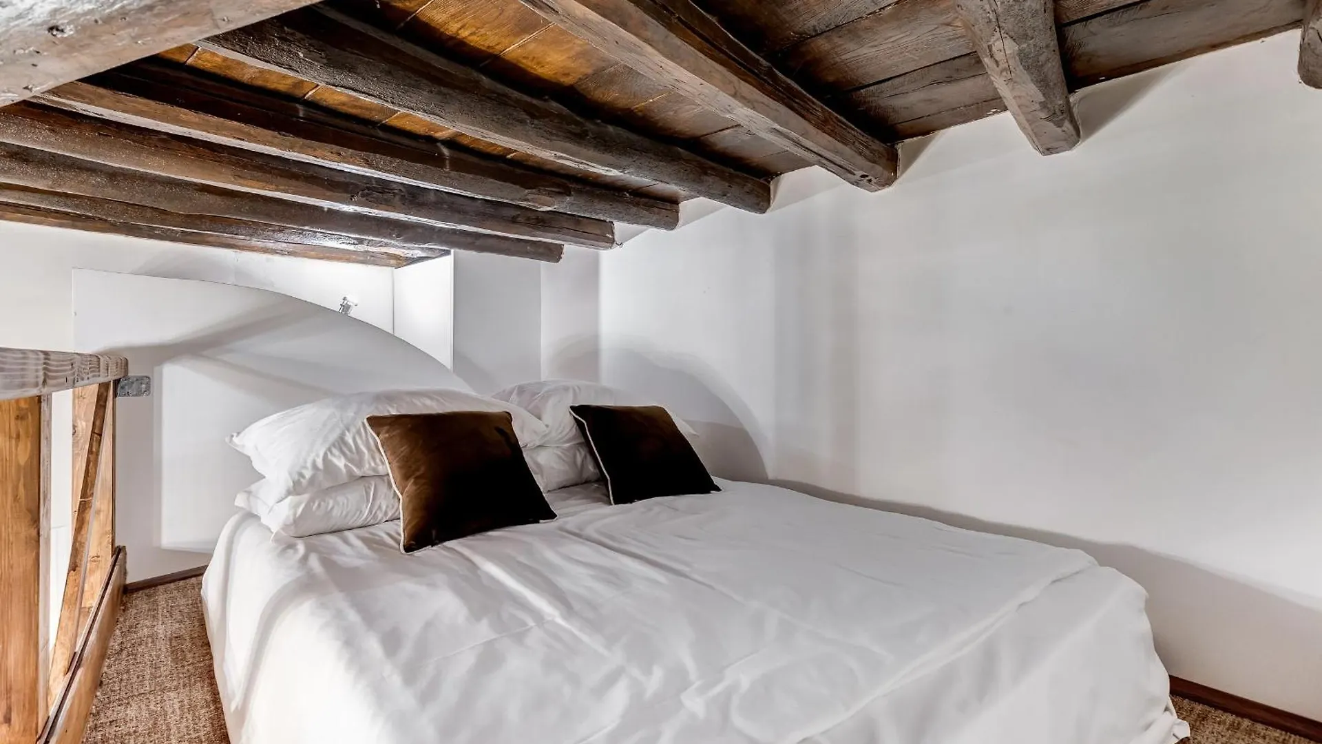 New Roman Apartment - Rome Dream Home 0*,
